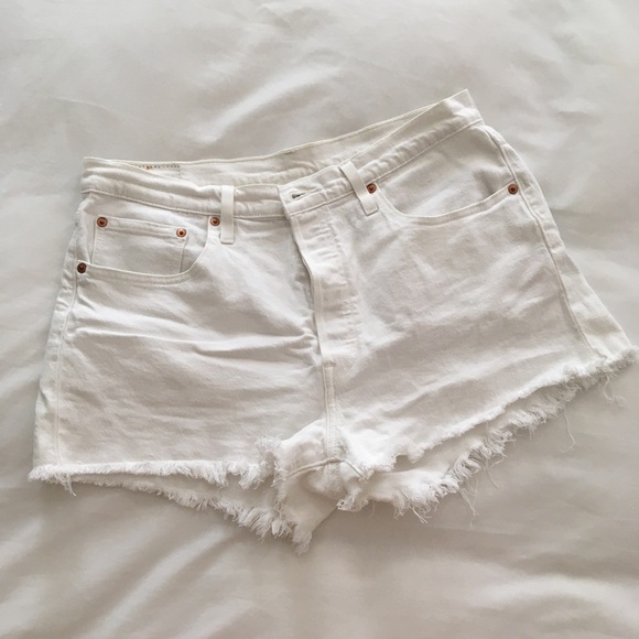 Levi's Pants - Levi’s 501 White High Rise Cutoff Short